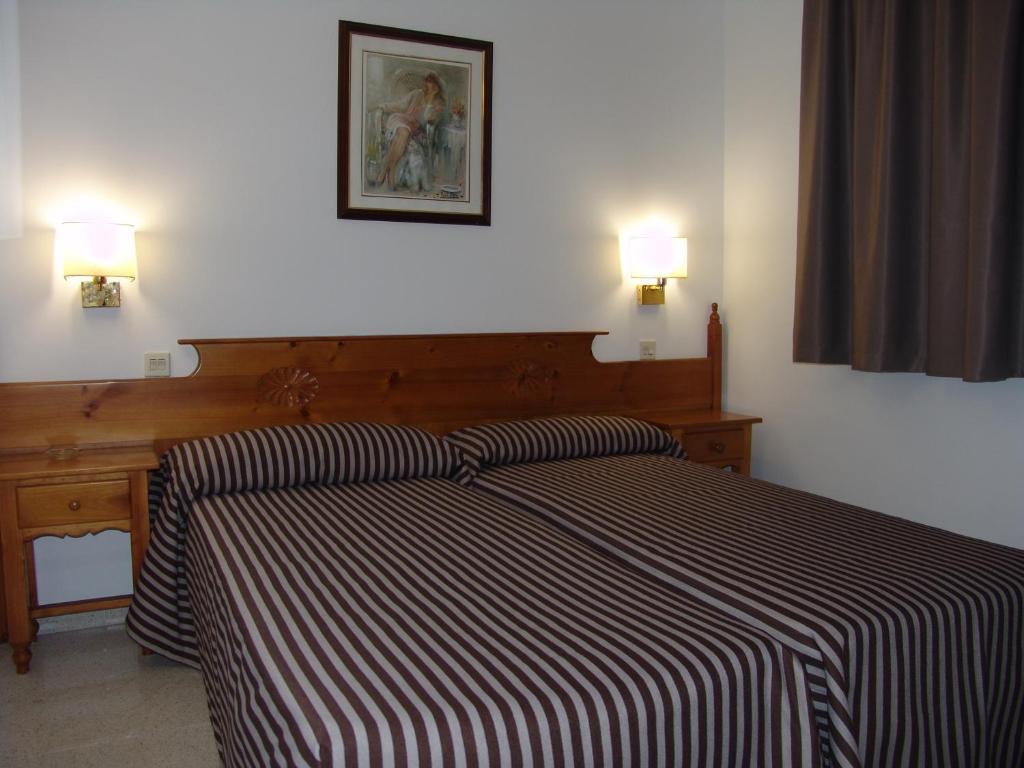 Apartamentos Santi Lloret de Mar Camera foto