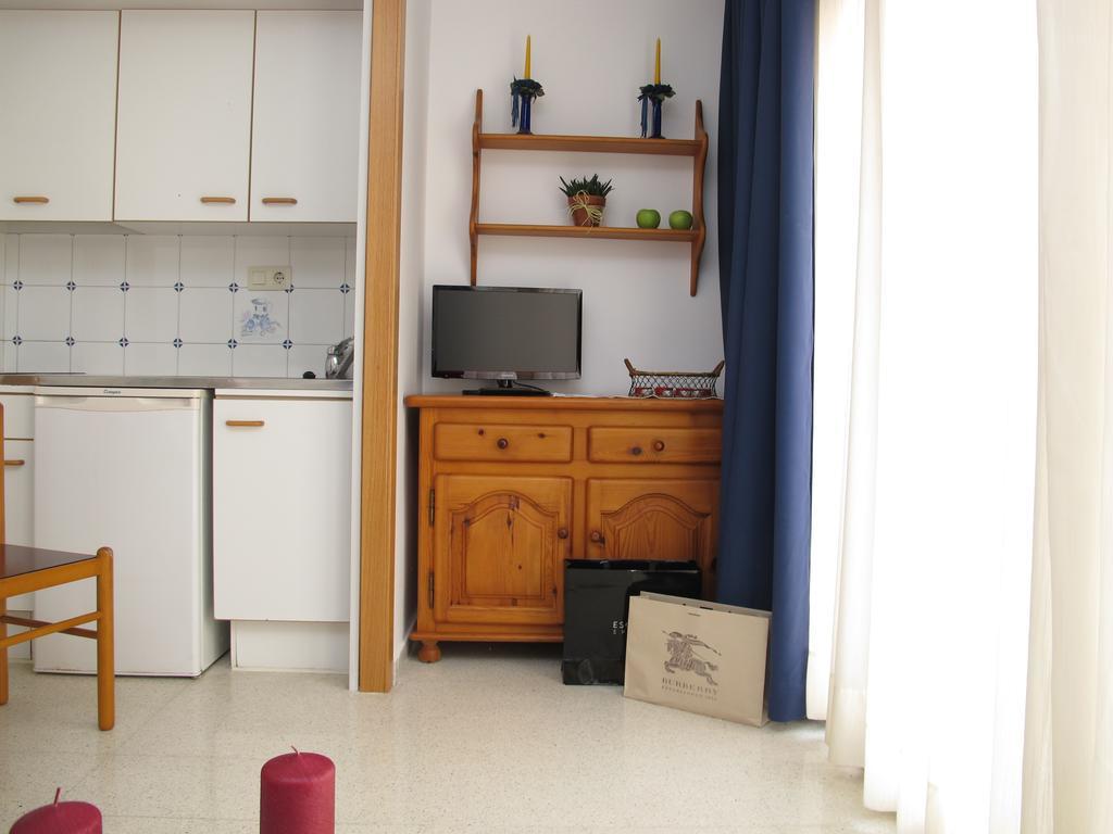 Apartamentos Santi Lloret de Mar Camera foto
