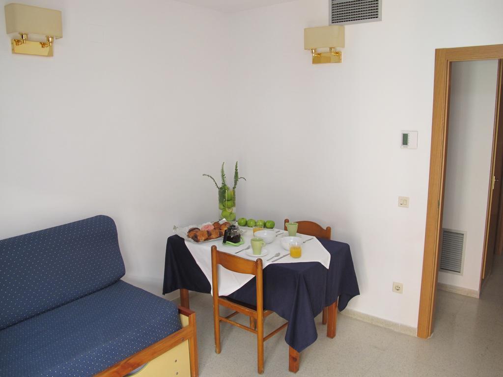 Apartamentos Santi Lloret de Mar Camera foto